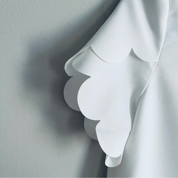 SHEIN Women's White Scalloped Short Sleeve Shirt Blouse Top Size Medium - Picture 6 of 12